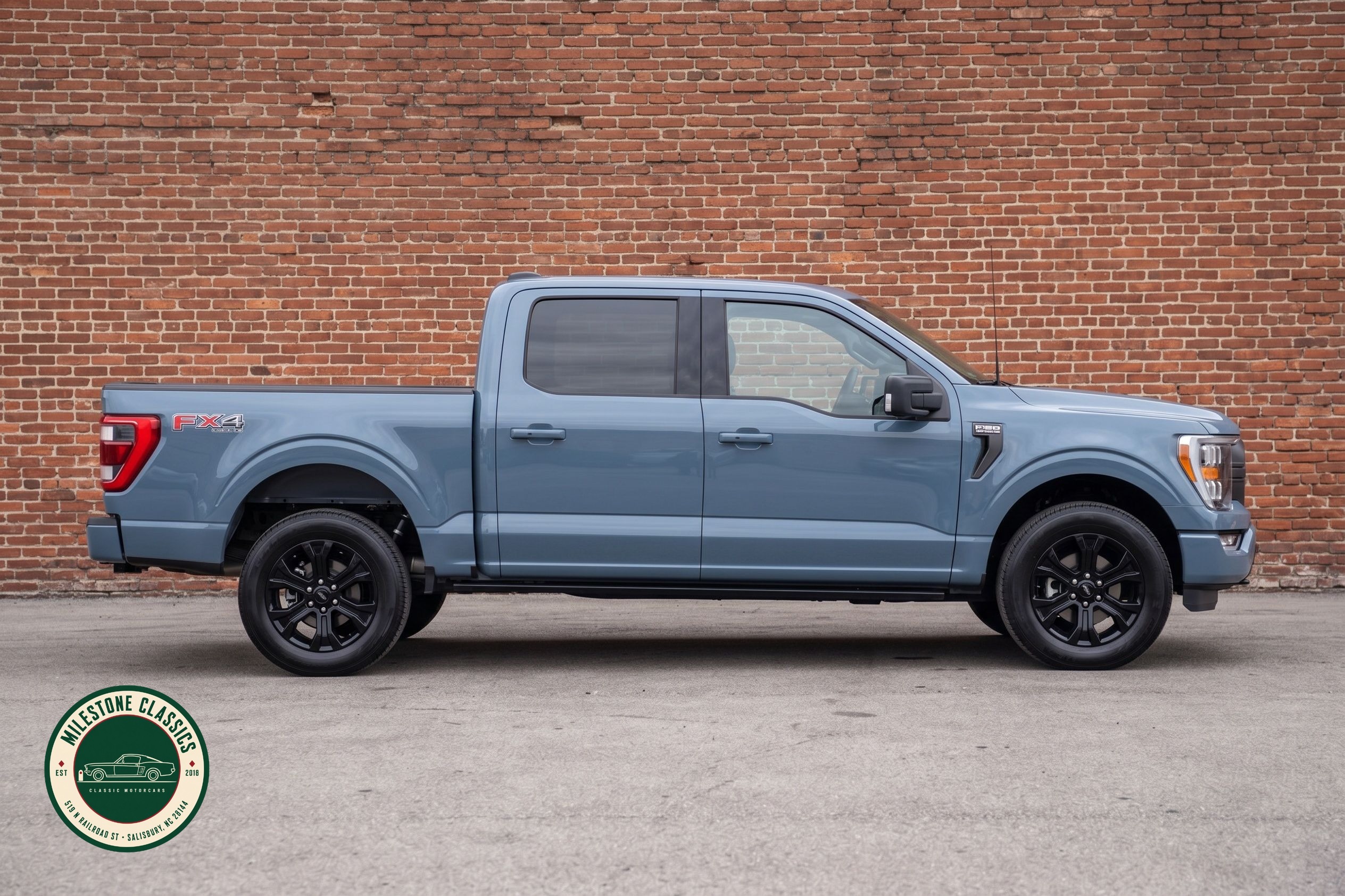 2023 Ford F-150 Lariat - Photo 2