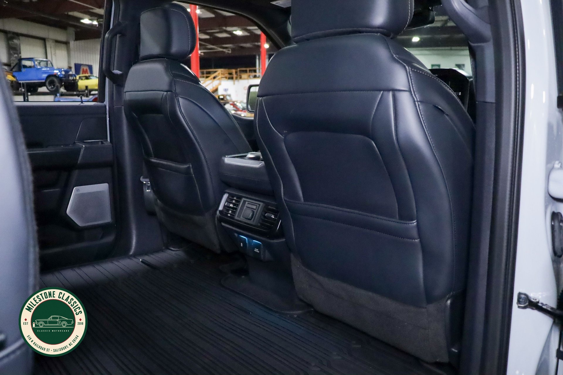 2023 Ford F-150 Raptor - Photo 28