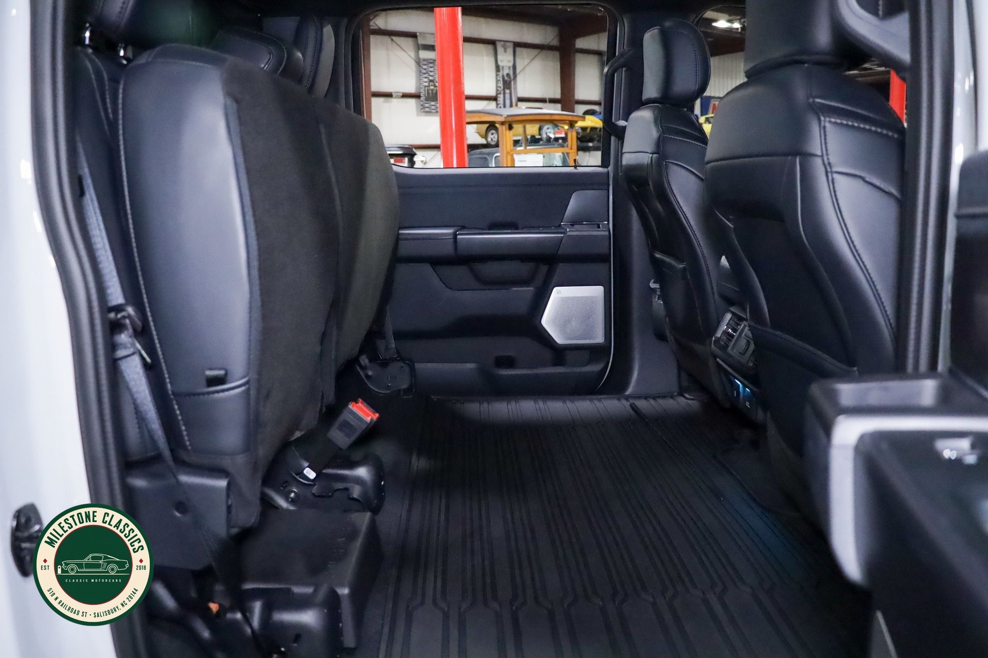 2023 Ford F-150 Raptor - Photo 29