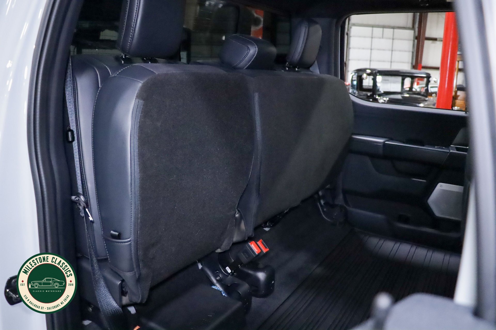 2023 Ford F-150 Raptor - Photo 30
