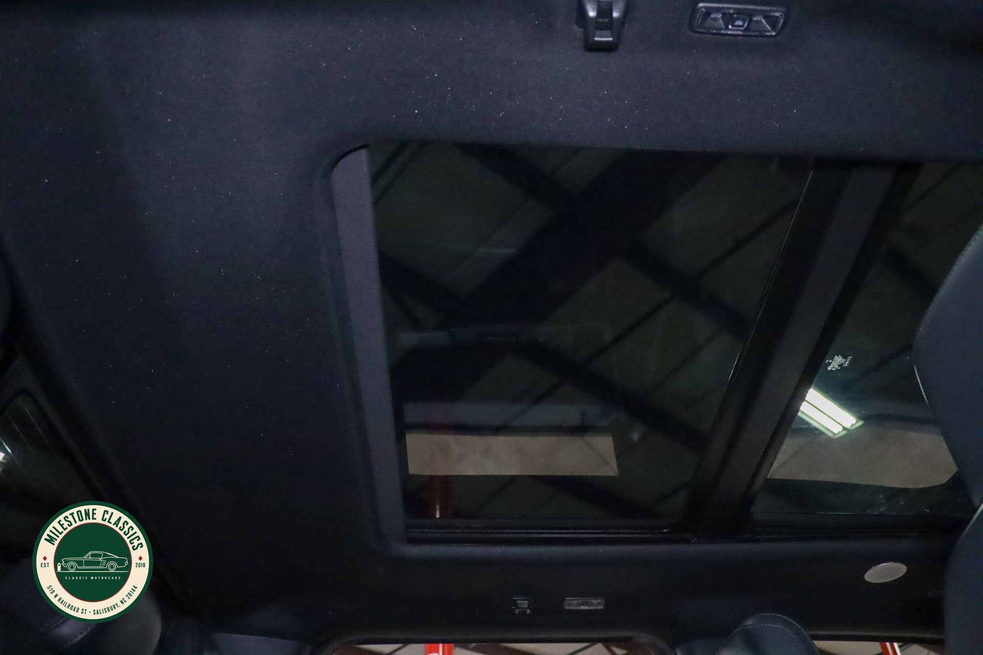 2023 Ford F-150 Raptor - Photo 32