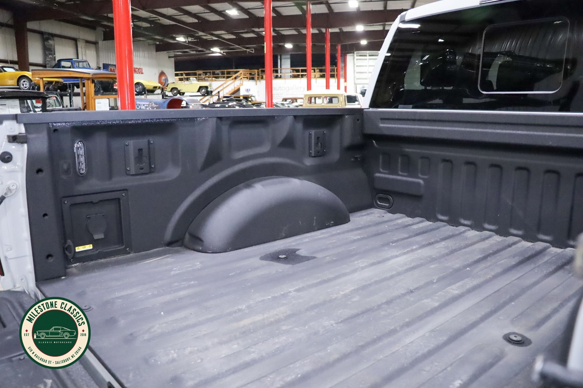 2023 Ford F-150 Raptor - Photo 35