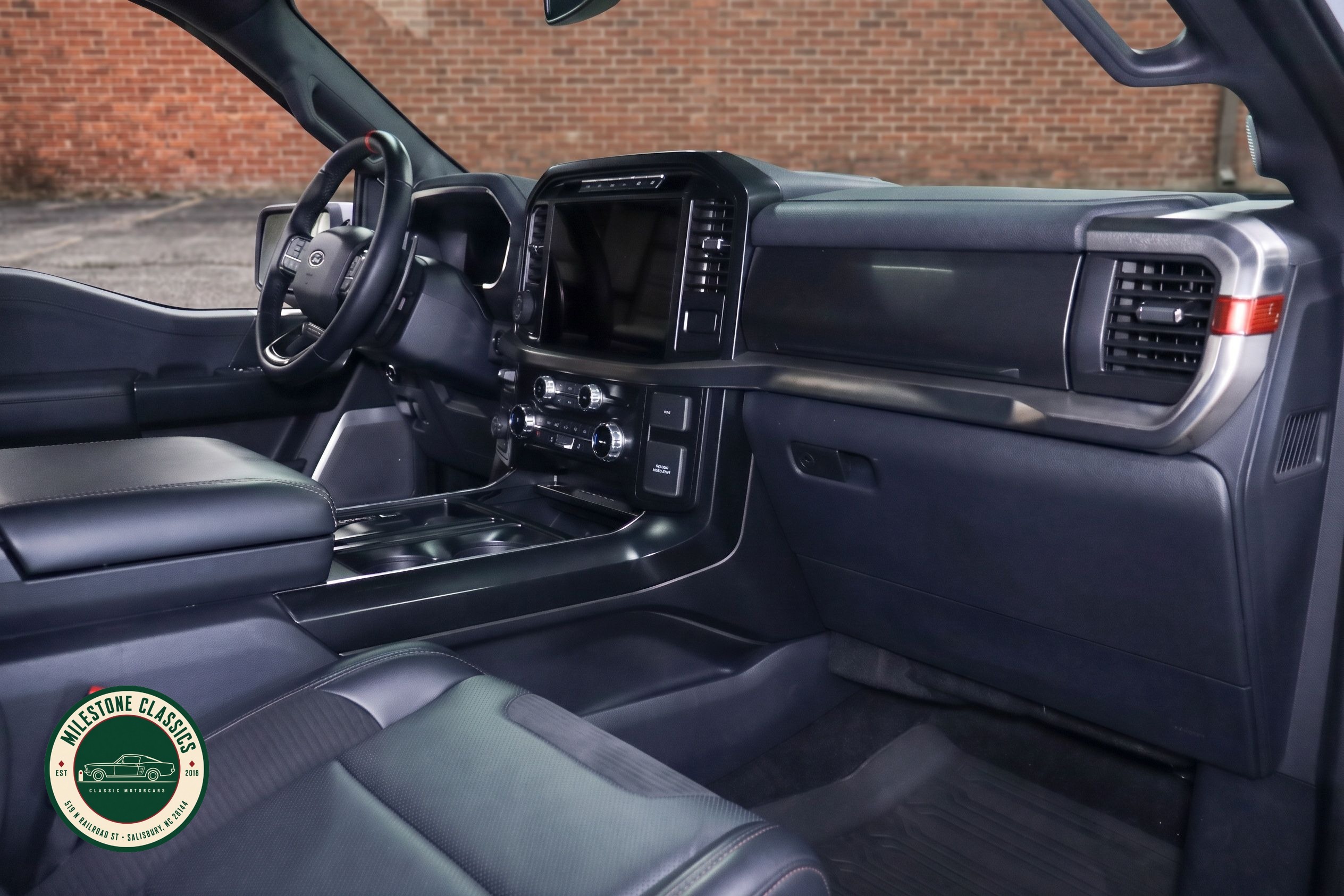2023 Ford F-150 Raptor - Photo 13