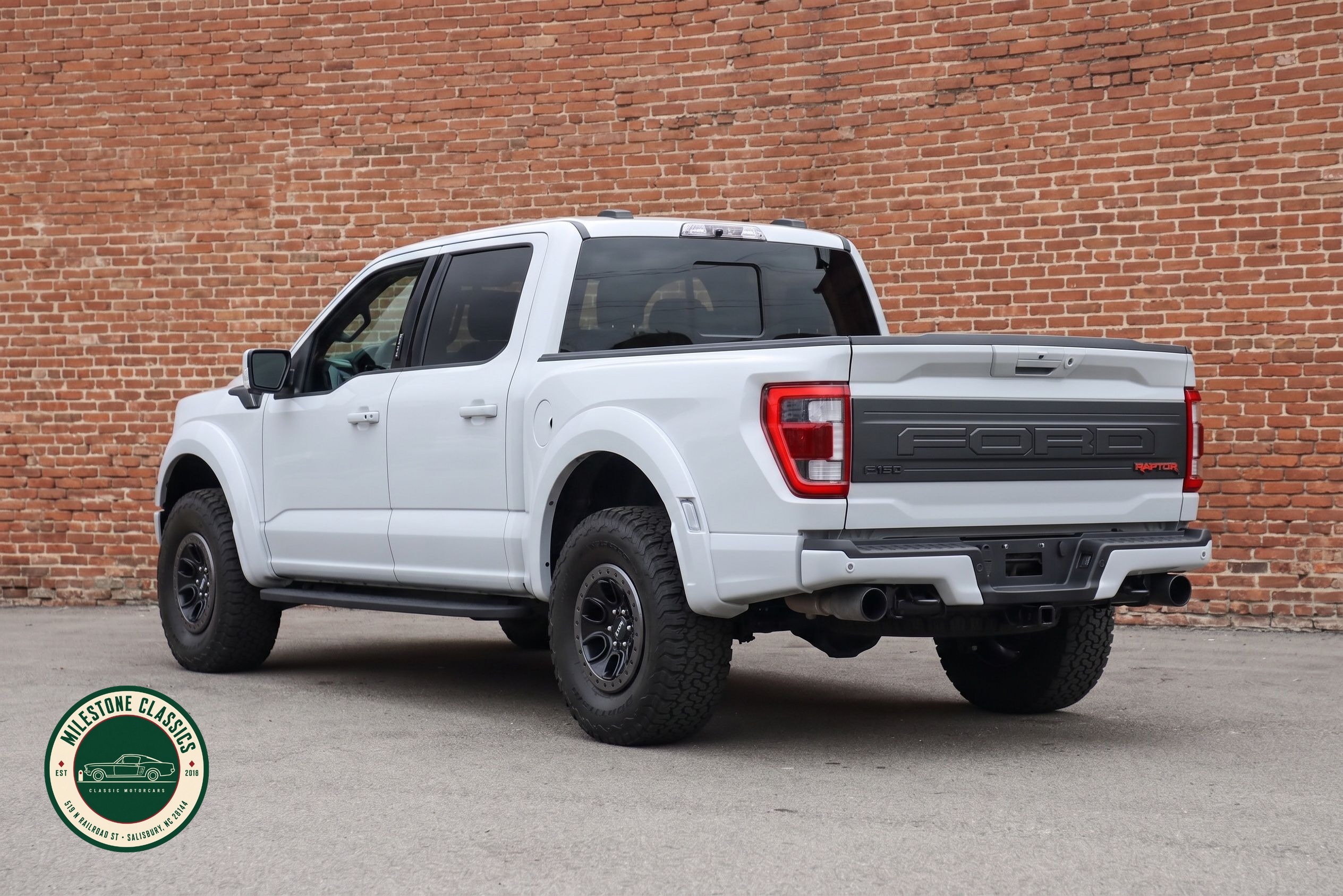 2023 Ford F-150 Raptor - Photo 5